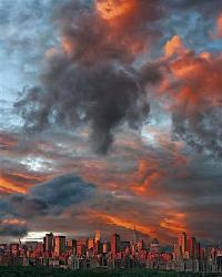 Poster - Clouds over New York City  Enmarcado de laminas